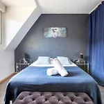 Choupette De La Vallee Avec Garage Apartment
